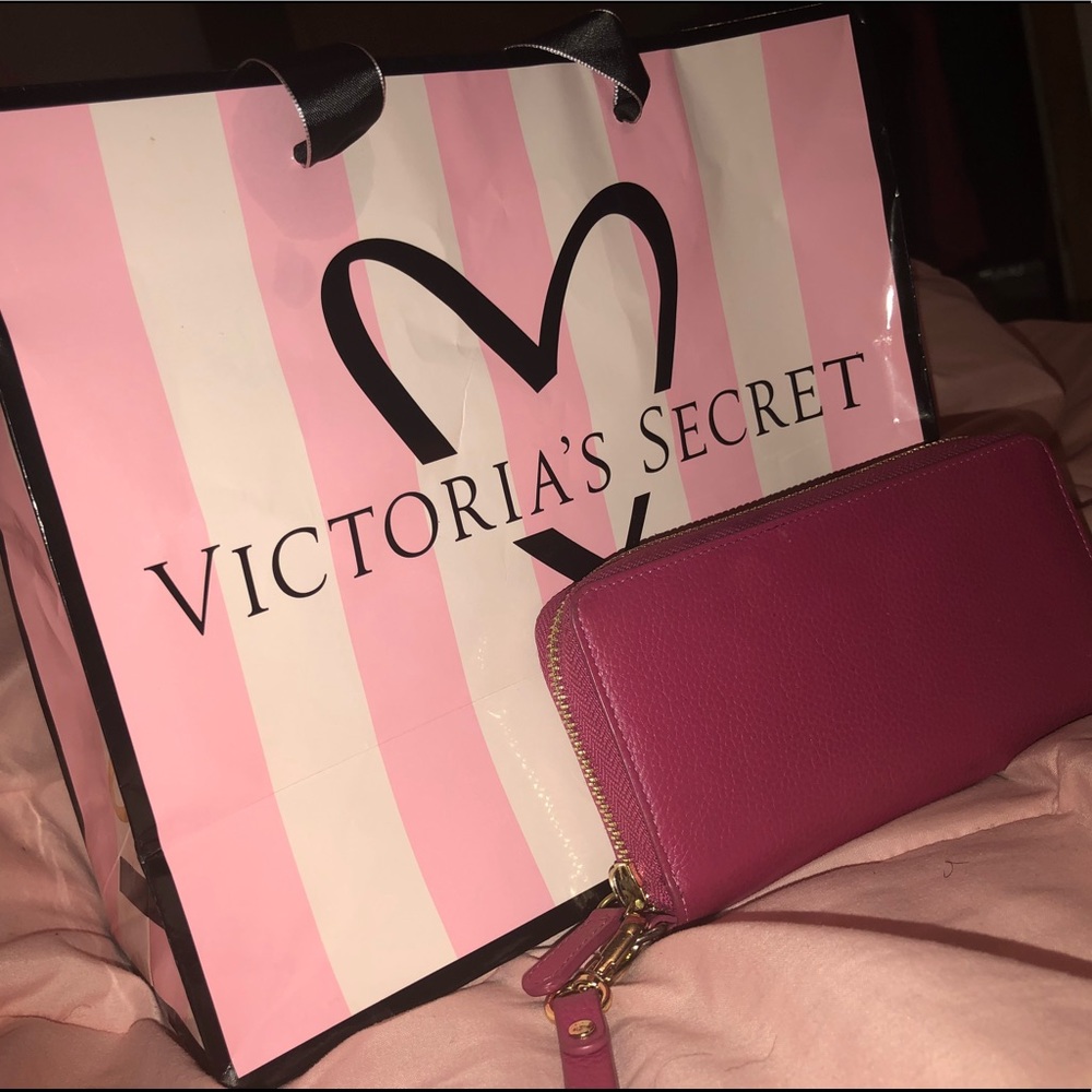 WRISTLET 💝